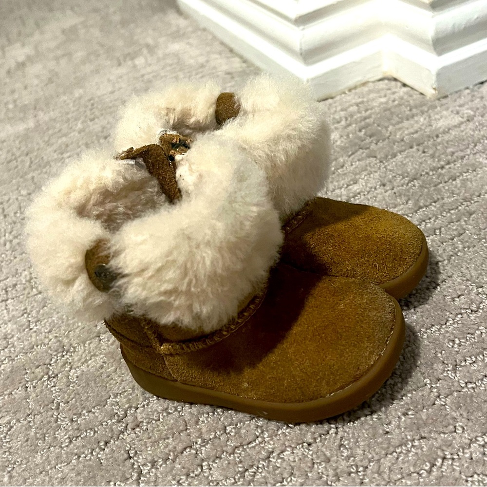 Toddler girl REAL UGGS